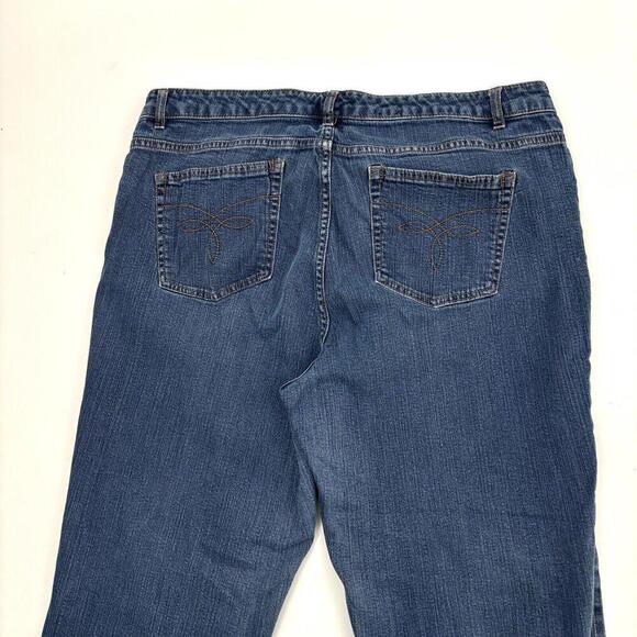 Chaps Daniella Curvy Crop Women's size 14 Dark Wash Blue Denim jeans - Picture 4 of 4